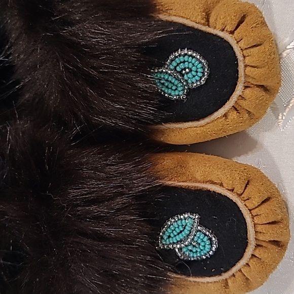 Child's Beaded Moccasin - Picture 5 of 5
